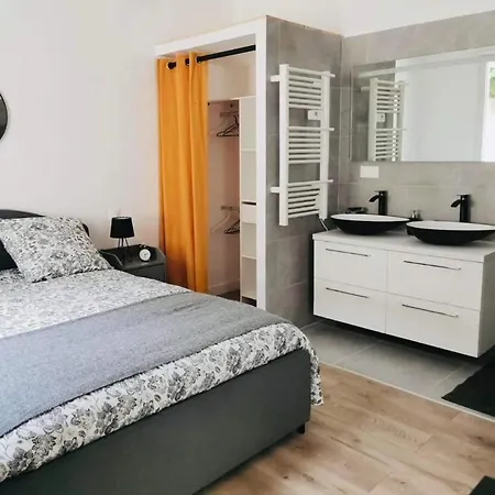 Appartement Le Repere De B&C à Cenon Extérieur photo