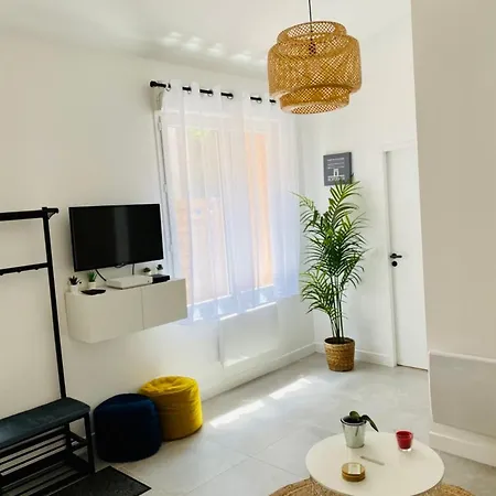 Appartement Le Repere De B&C à Cenon Extérieur photo